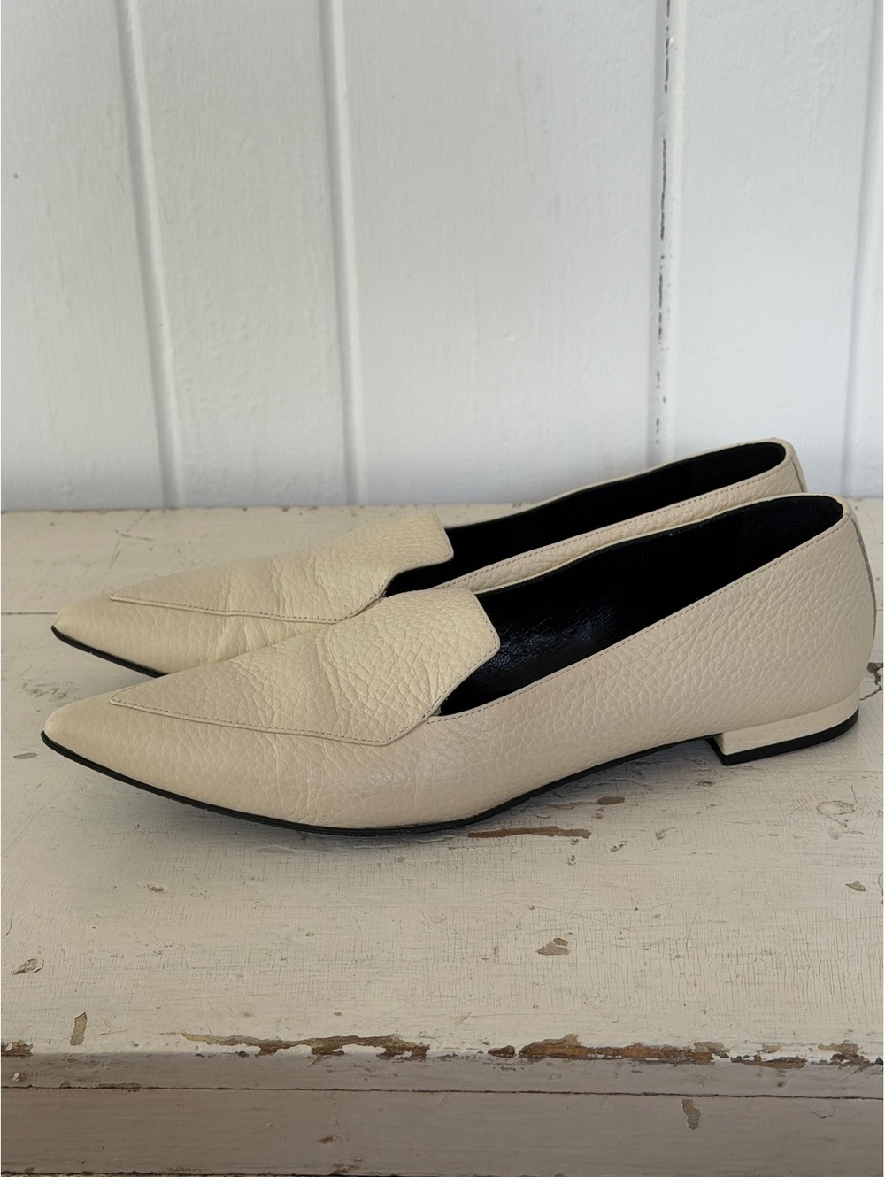 Everlane Nude Pointy Flat shoes Beige 7.5
